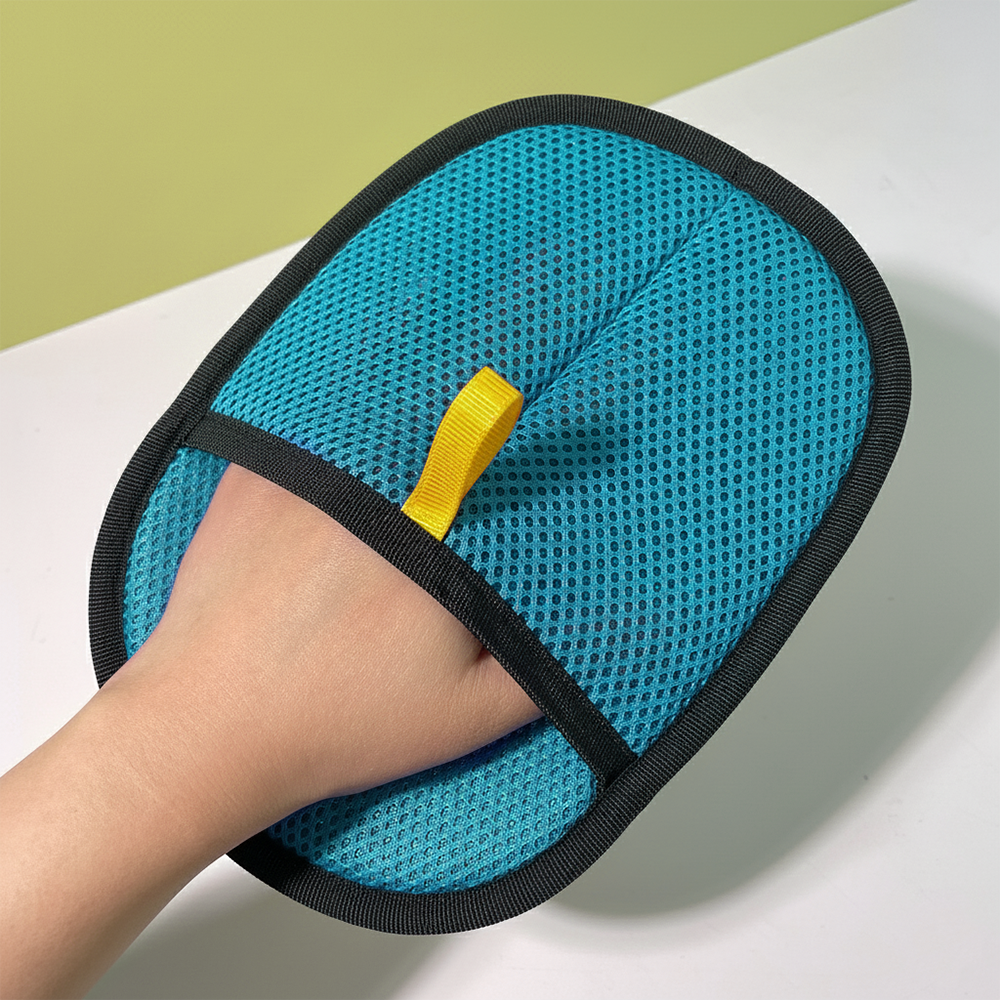 HomeCleanGoods™ CleanPaw Pet Hair Swiping Glove